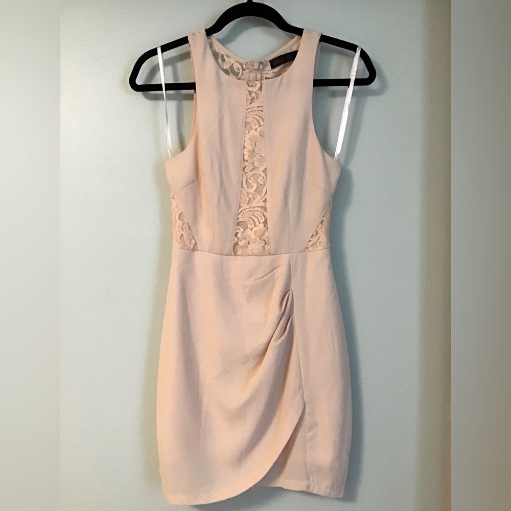 blush stretch lace dress size 2 4 US